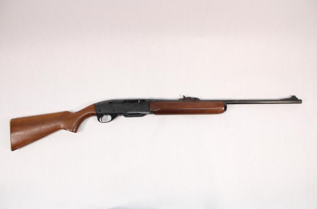 Remington Model 742 Woodsmaster Semi-Automatic Rifle: s.n. B6949753, .243 Win., wood filler in forend, w/ (1) magazine. Modern (24-0241)