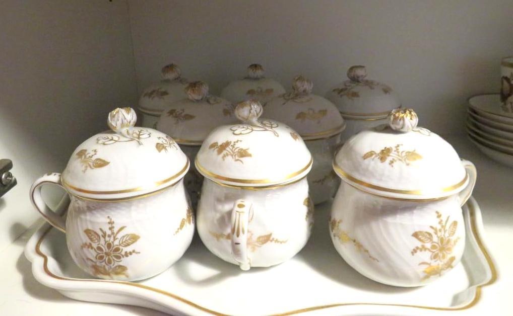 (8) Richard Ginori Pots De Creme:  