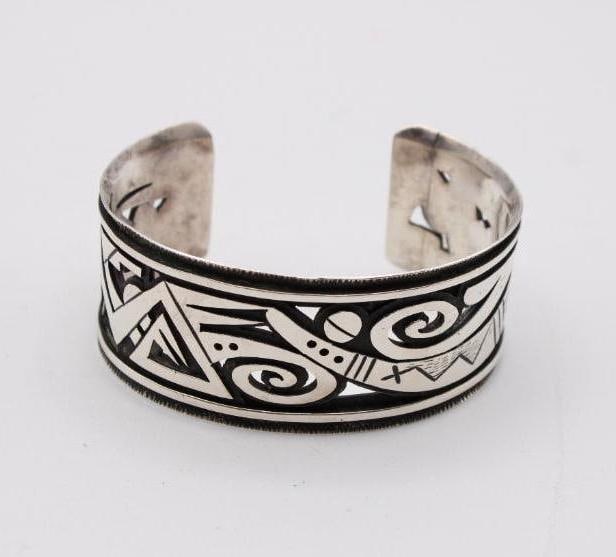 Lomawywesa (Michael Kabotie) Silver Bracelet (1 of 16)