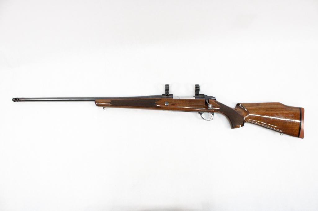 Sako Model AV LH Bolt Action Rifle: s.n.. 631289, .300 Win. Magnum, 24.5" ported barrel, 30mm Leupold rings, left hand action. Modern (24-0526)
