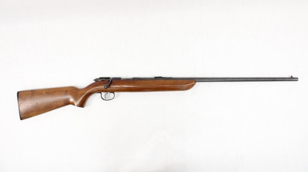 Remington Model 510 Targetmaster Bolt Action Rifle: s.n.. 58496, .22 S-L-LR. Modern (24-0473)