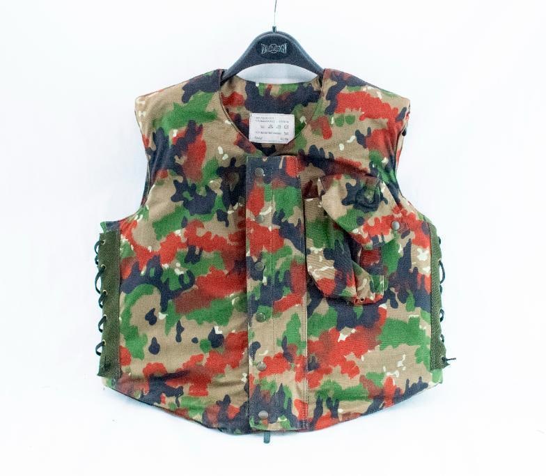 Camouflage Flak Vest (1 of 5)