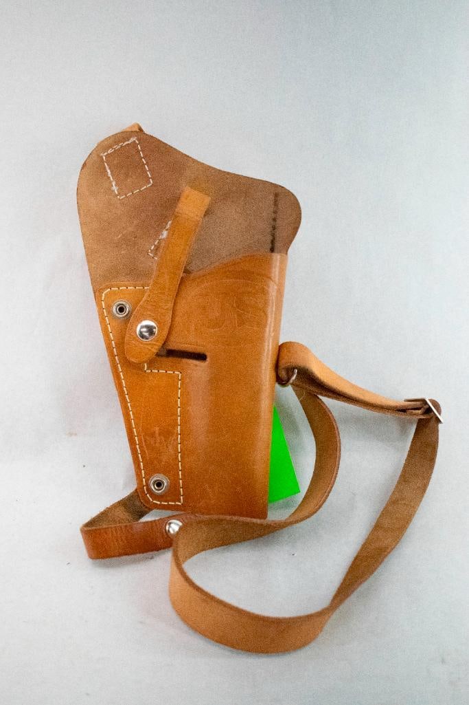 Replica US Military Shoulder Holster (1 of 2)