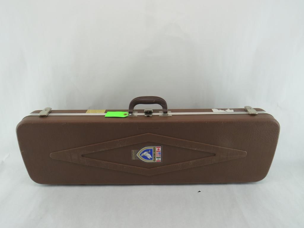 Cabelas Hard Case: .