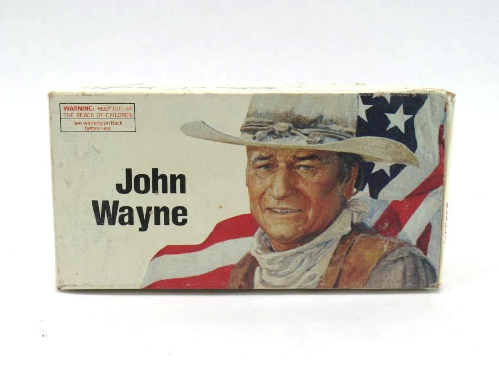 (1) Box of Winchester John Wayne .32-40 Cartridges (1 of 2)