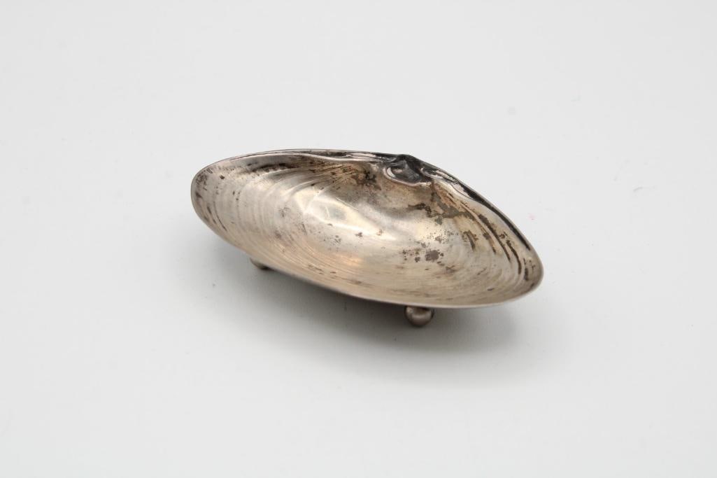 Wallace Sterling Silver Shell Dish (1 of 6)