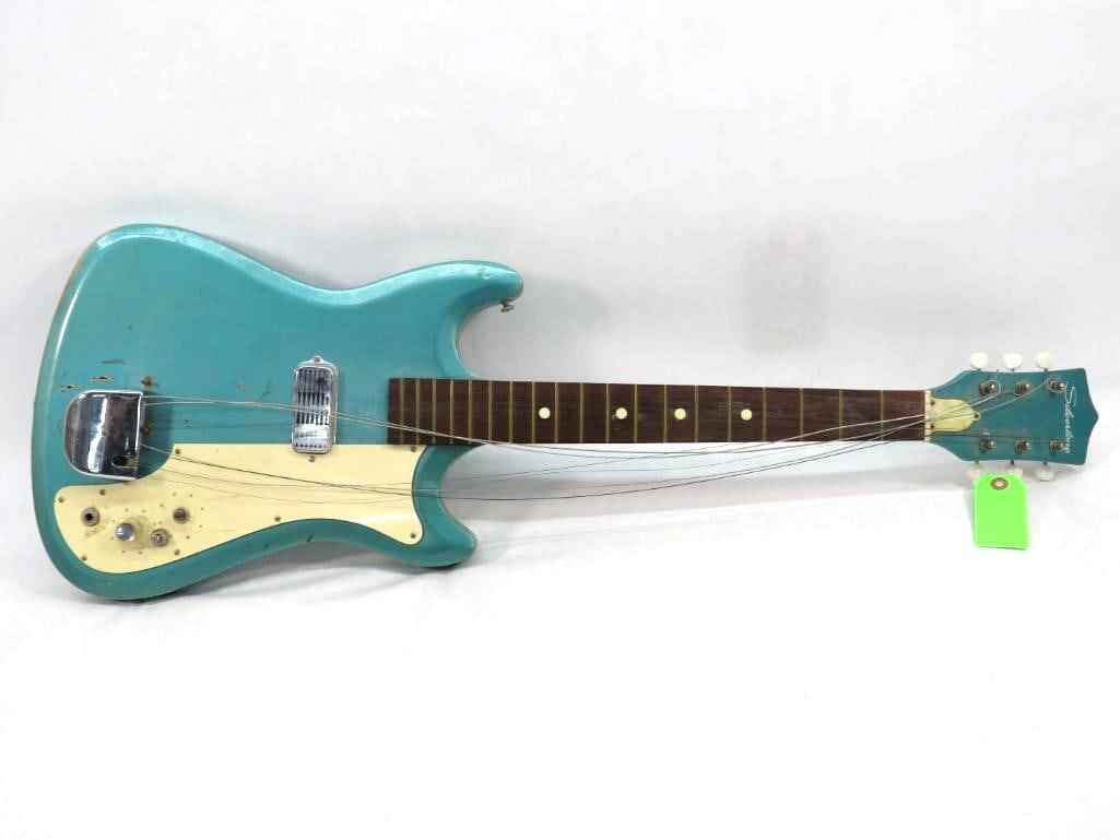 Vintage Silvertone Electric Guitar (1 of 4)