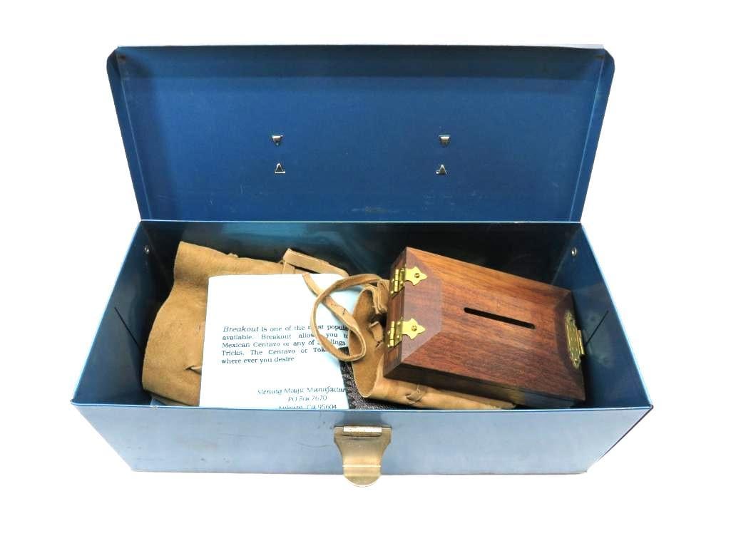 Magicians Trick Coins (1 of 3)