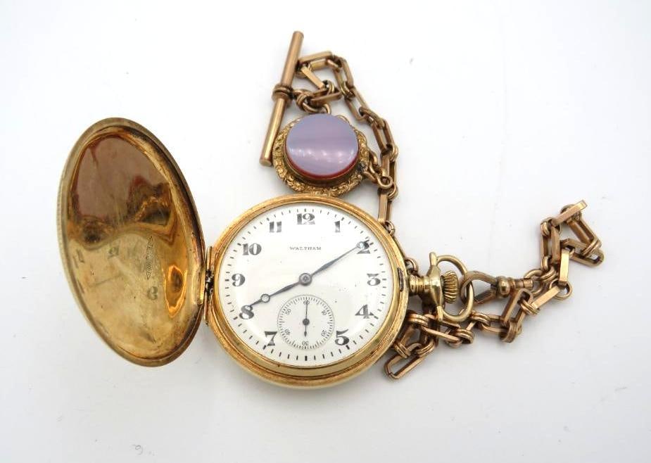 Waltham No. 220 14K Yellow Gold Pocket Watch (1 of 6)