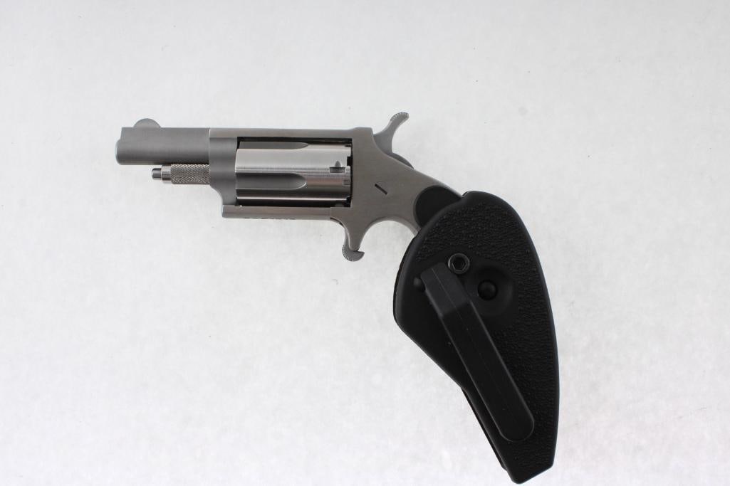 North American Arms Model NAA-22M-HG Single Action Revolver: s.n. E251213, .22 LR, stainless steel, 1.5" barrel, (2) cylinders. Modern (25-0077)