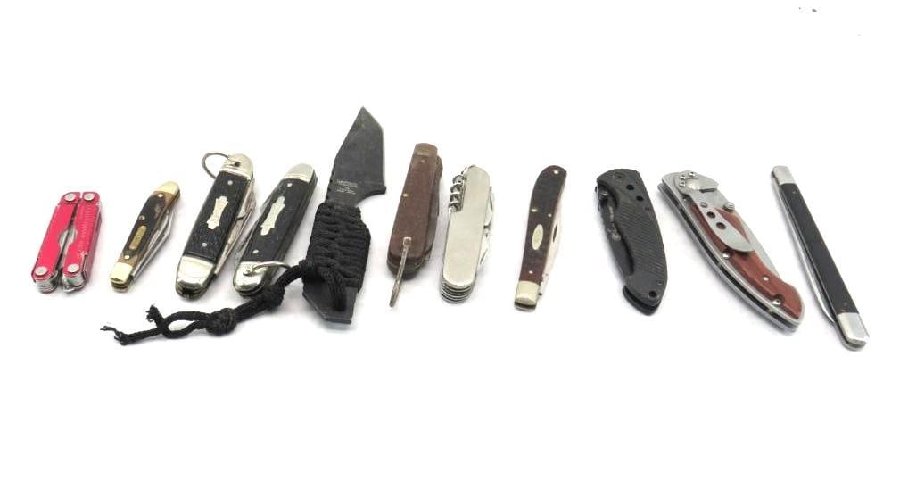 (10) Knives and Multi-Tools (1 of 6)