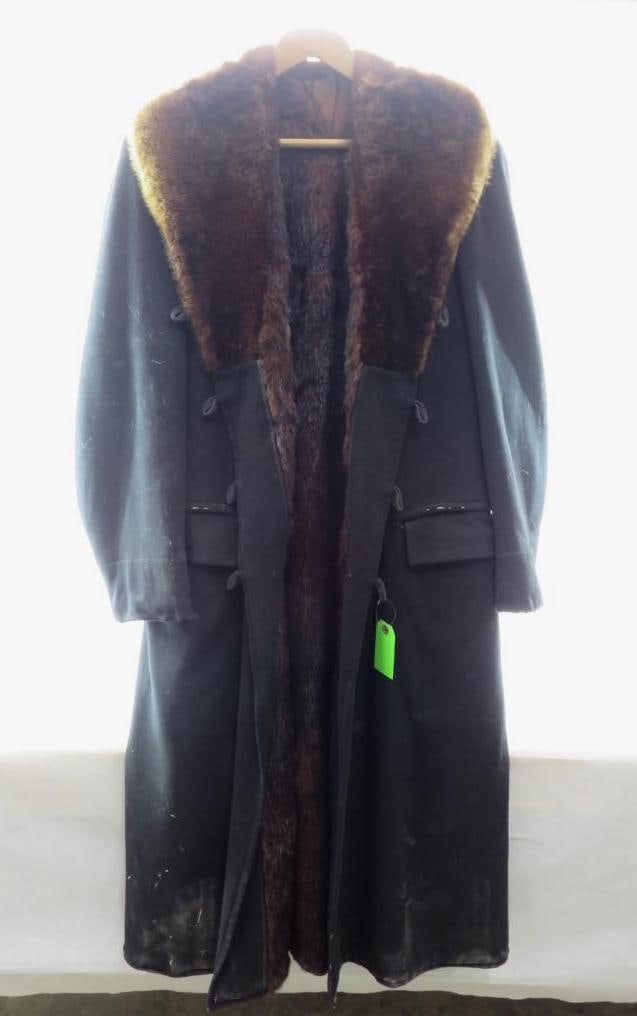 Beaver Pelt Lined Coat (1 of 9)