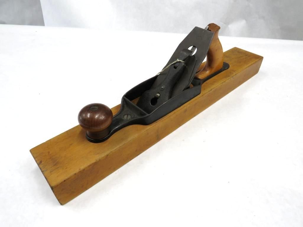 Stanley Rule & Level Co. No.29 Jointer Plane (1 of 6)