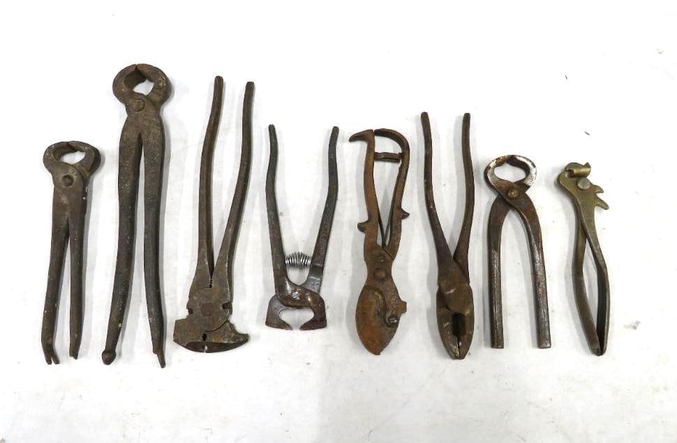(9) Metal Clippers/Pullers:  
