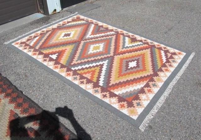 Hand Knotted Kilim Area Rug: 5x8