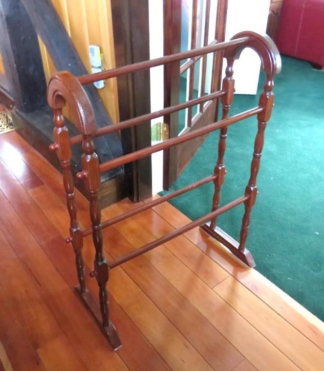 Vintage Wooden Towel Holder (1 of 5)