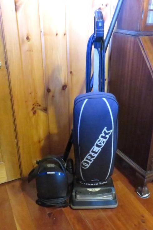 (1) Orbeck X-Tended Life Vacuum & (1) Mini Orbeck: Location: Kitchen/Dining