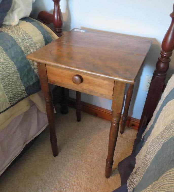1-Drawer Country Stand: 19"x18"x29", Location: 2nd floor room 2
