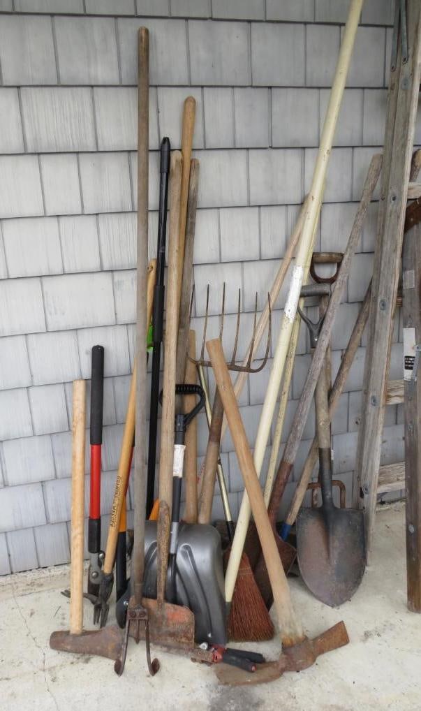 Asst. Garden Stick Tools (1 of 4)