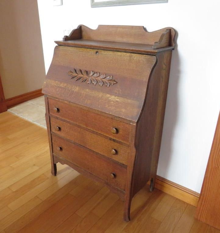 Larkin 3-Drawer Oak Secretary: Location: first floor bedroom