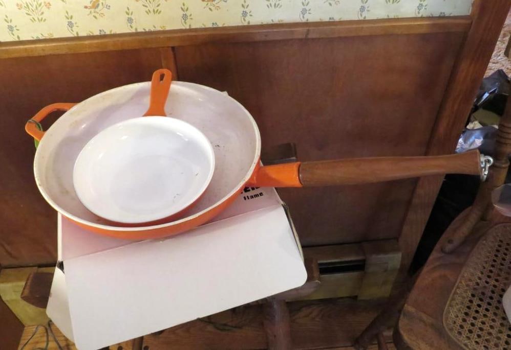 (3) Cast Iron Enameled Pans (1 of 7)