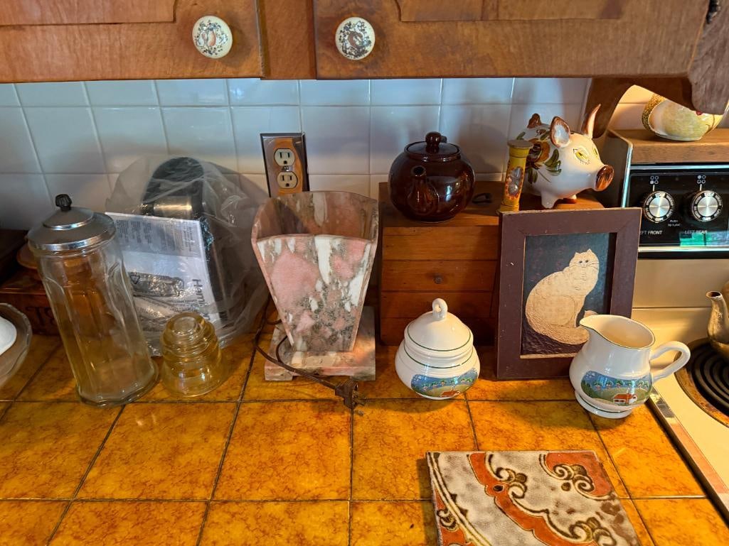 Right Upper Countertop Contents (1 of 6)