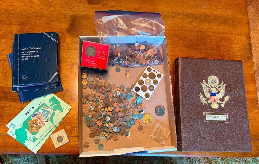 Asst. United States Coins: incl. Kennedy Mint Coins, Lincoln cents