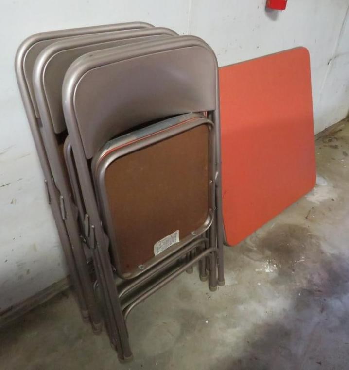 Harmony House Folding Car Table: Incl. (4) Folding Chairs