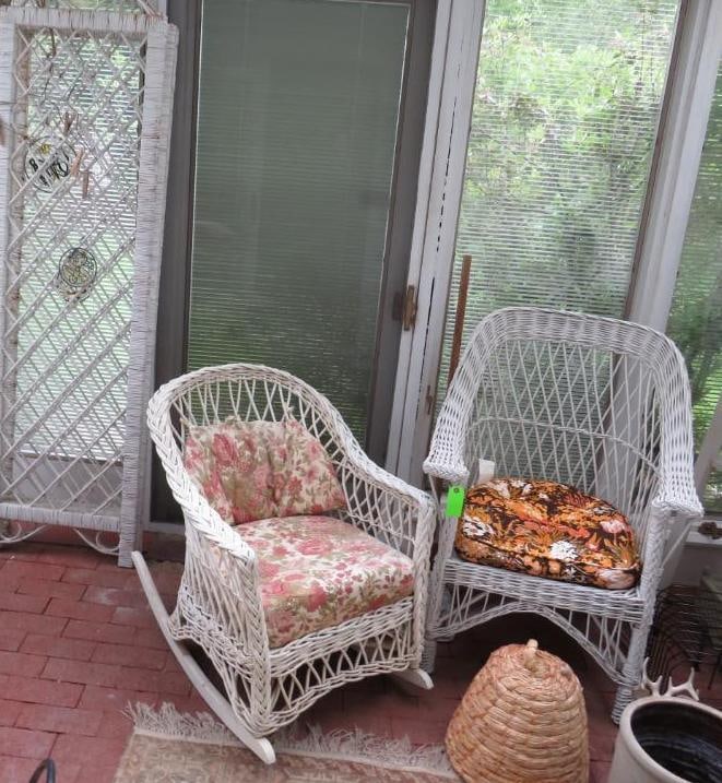 (3) Piece Wicker Patio Set: Incl. Bench, Chair and Coffee Table
