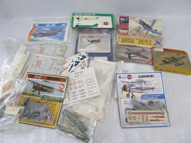 Asst. Models & Decals: Asst. Models & Decals