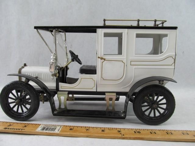 Ipswich Limited Edition Car Model, White (1 of 4)