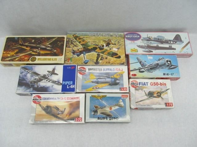 (9) Vintage Model Kits from the 1980's & 1990s (1 of 5)