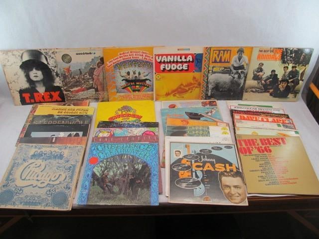 Group of Vinyl Records: incl. The Beatles, CCR, CNS&Y