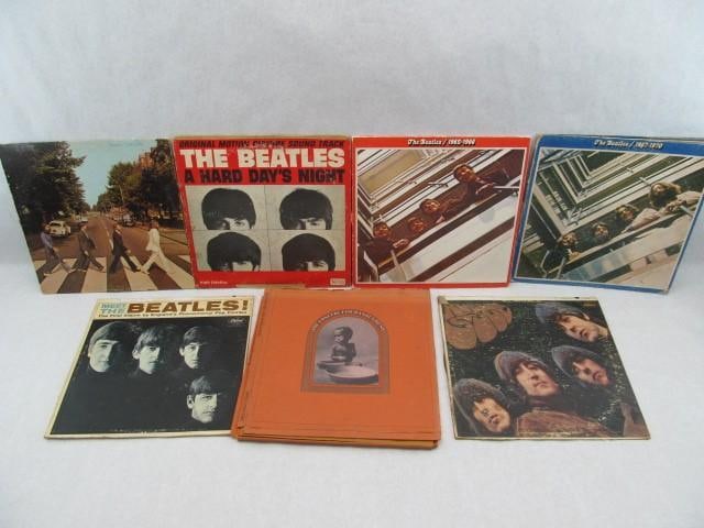(7) The Beatles Vinyl Albums (1 of 6)