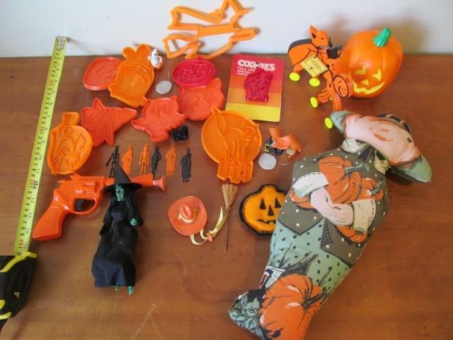 Asst. Cookie Cutters: Witches Etc