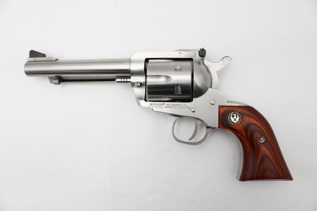 Ruger New Model Super Blackhawk Single Action Revolver: s.n. 88-82941, .44 Magnum, stainless steel, 5.5" barrel, in excellent condition with the factory case. Modern (25-0375)