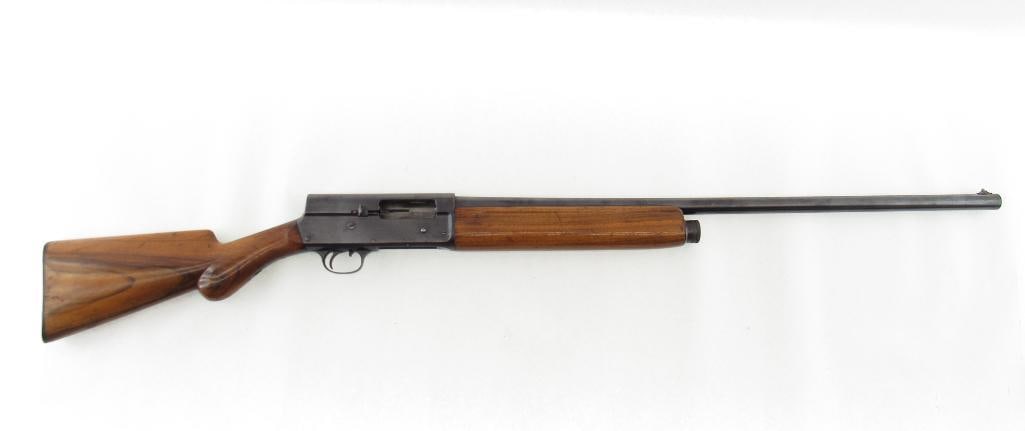 Remington "Automatic" Semi-Automatic Shotgun (1 of 20)