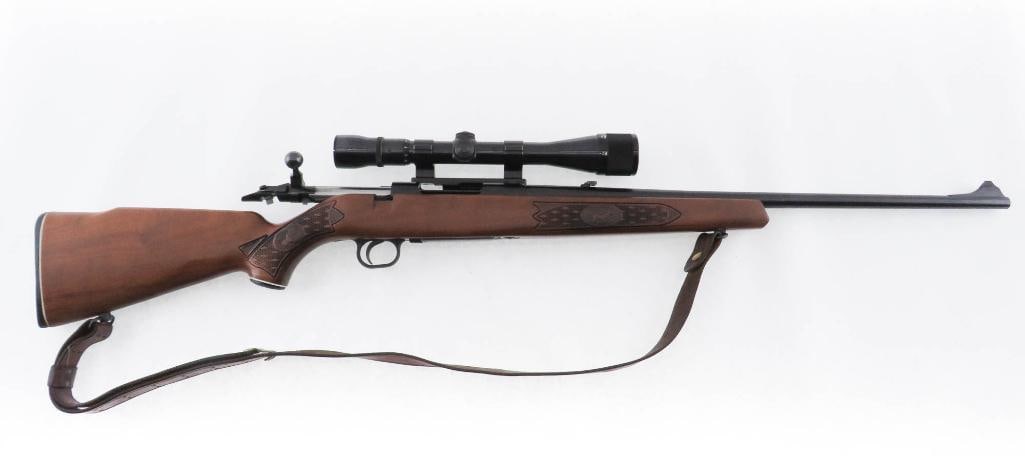 Mossberg Model 800B Bolt Action Rifle: s.n. 5187, .243 Winchester, 22" barrel, with Weaver V9 3-9X scope. Overall in very good condition. Modern (25-0258)