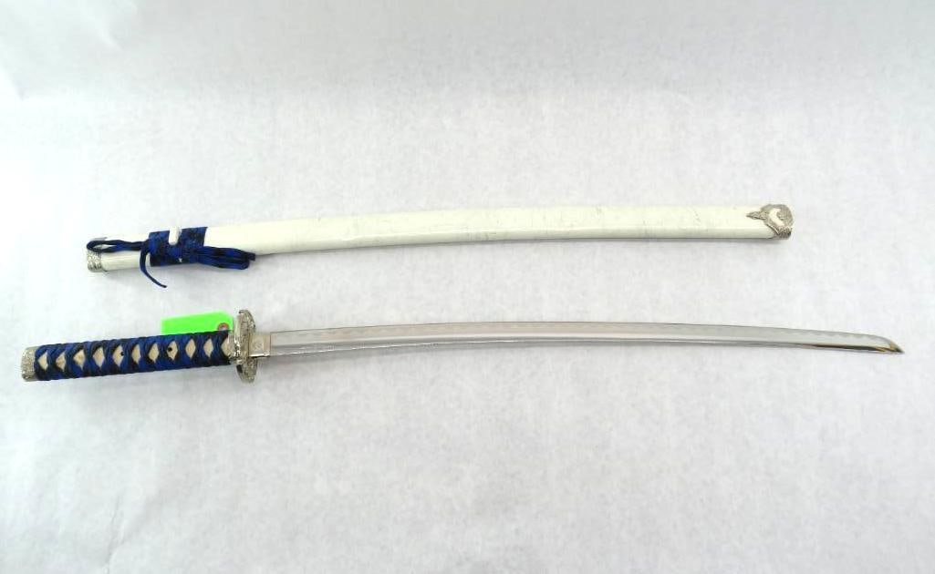 Contemporary Katana Samurai Sword (1 of 17)