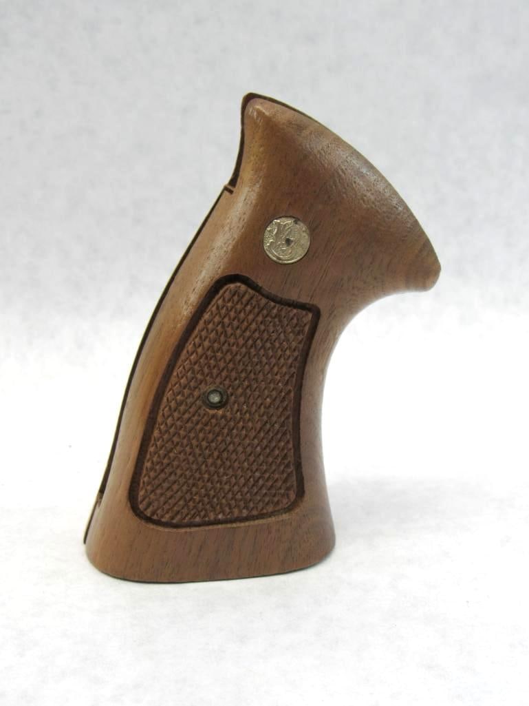 Vintage Smith & Wesson Large Frame Revolver Grips: Vintage Smith & Wesson Large Frame Revolver Grips