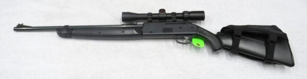 Crosman Legacy 1000 Air Rifle: with Simmons 3-9x32 scope, soft case and assorted projectiles