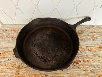Wagner Cast Iron Skillet: 13"