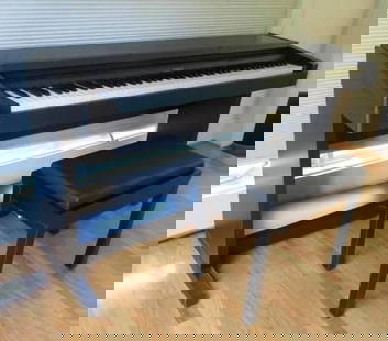 Roland HP-1000S Digital/Electric Piano w/ Bench: Roland HP-1000S Digital/Electric Piano w/ Bench