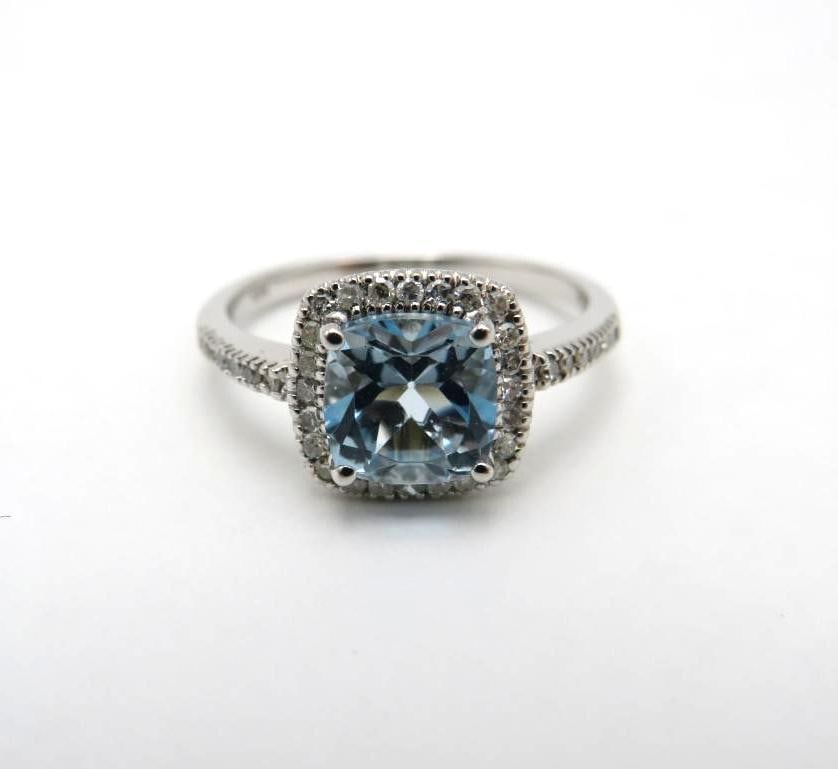 10K White Gold and Aquamarine Ring (1 of 8)