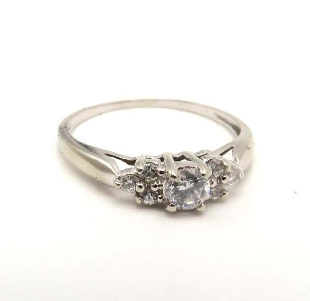 10K White Gold and CZ Ring: size 8, 1.67 grams total weight