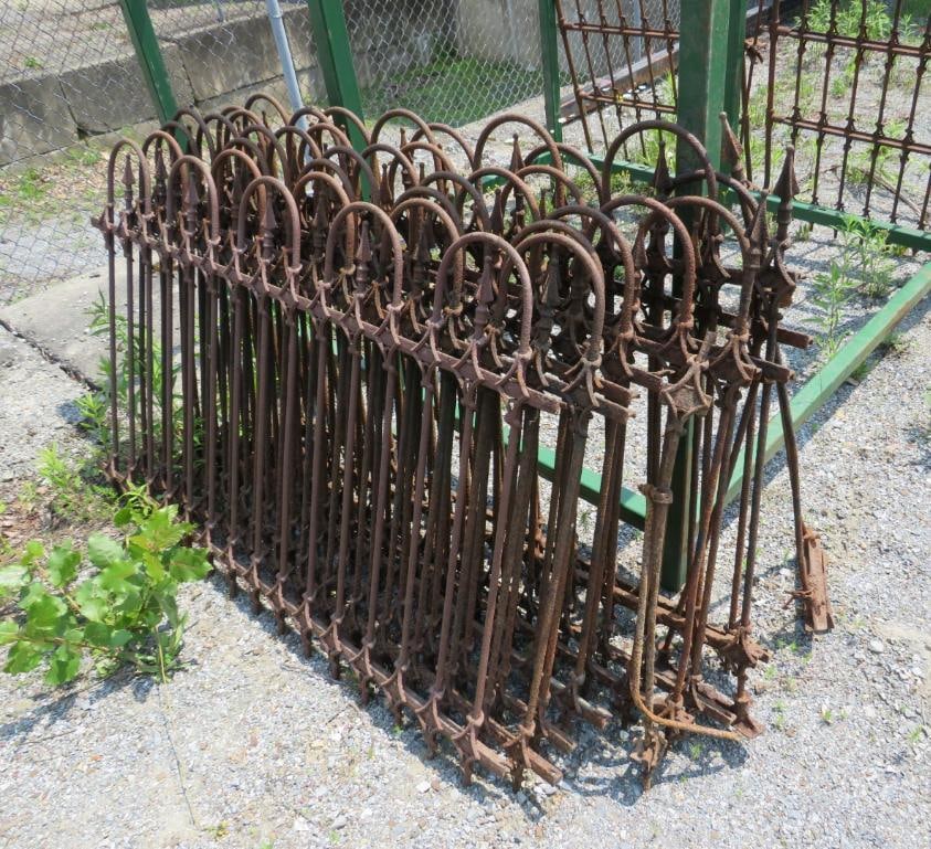 Antique Wrought Iron Fence (1 of 12)