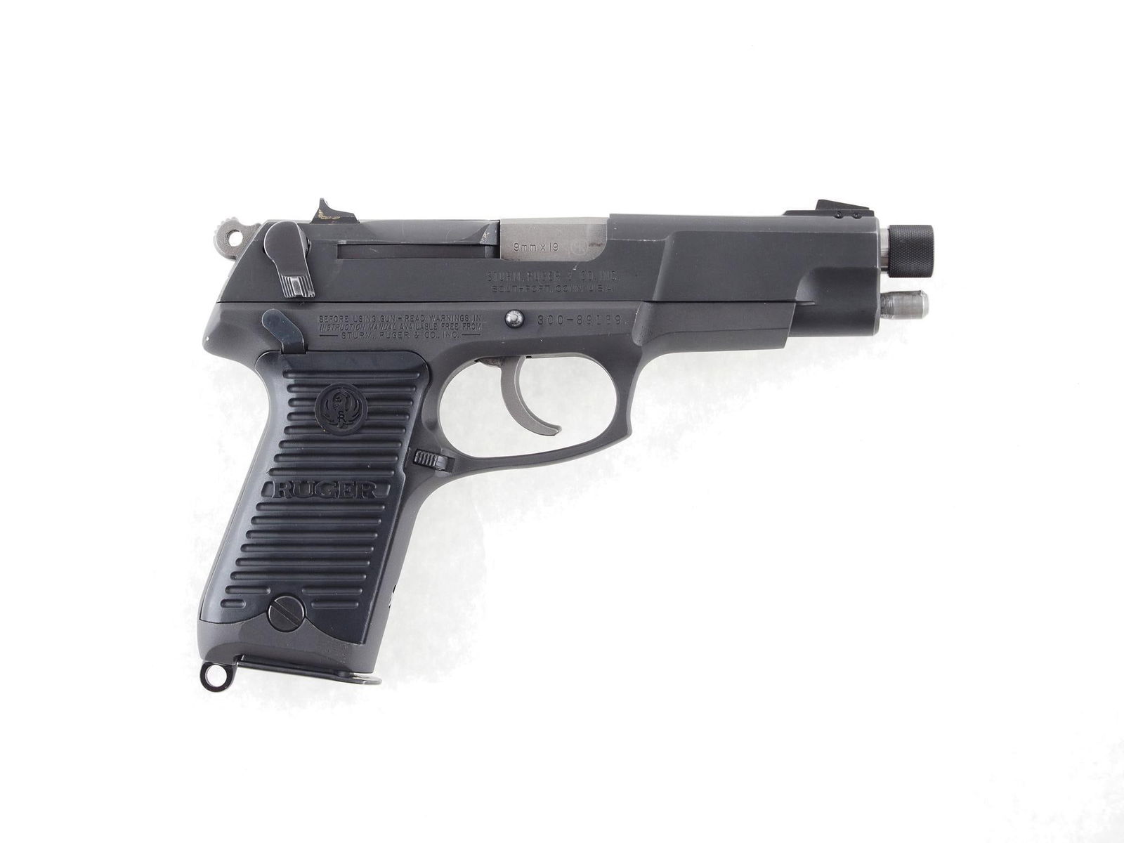 Ruger Model P85 Semi-Automatic Pistol: s.n. 300-89189, 9mm, 4.75" threaded barrel, with (2) 15 round magazines, in the factory hard case. Modern (25-0522)