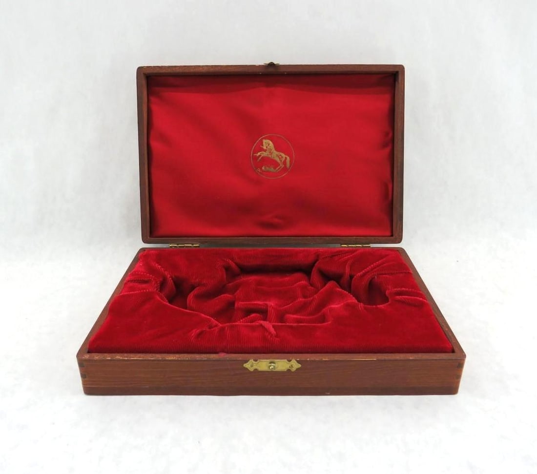 Colt Firearms Wood Presentation Case (1 of 6)