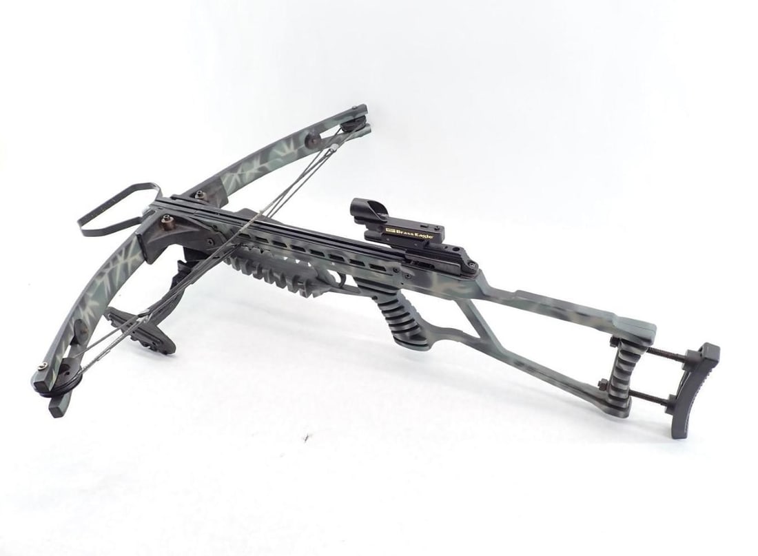 Barnett RC-150 Crossbow w/ Soft Case & (15) Arrows (1 of 5)