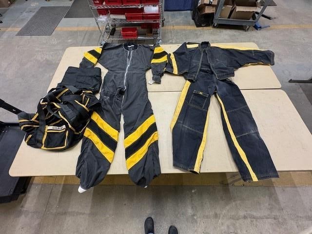 (2) Skydiving Suits in Army Bag (1 of 13)